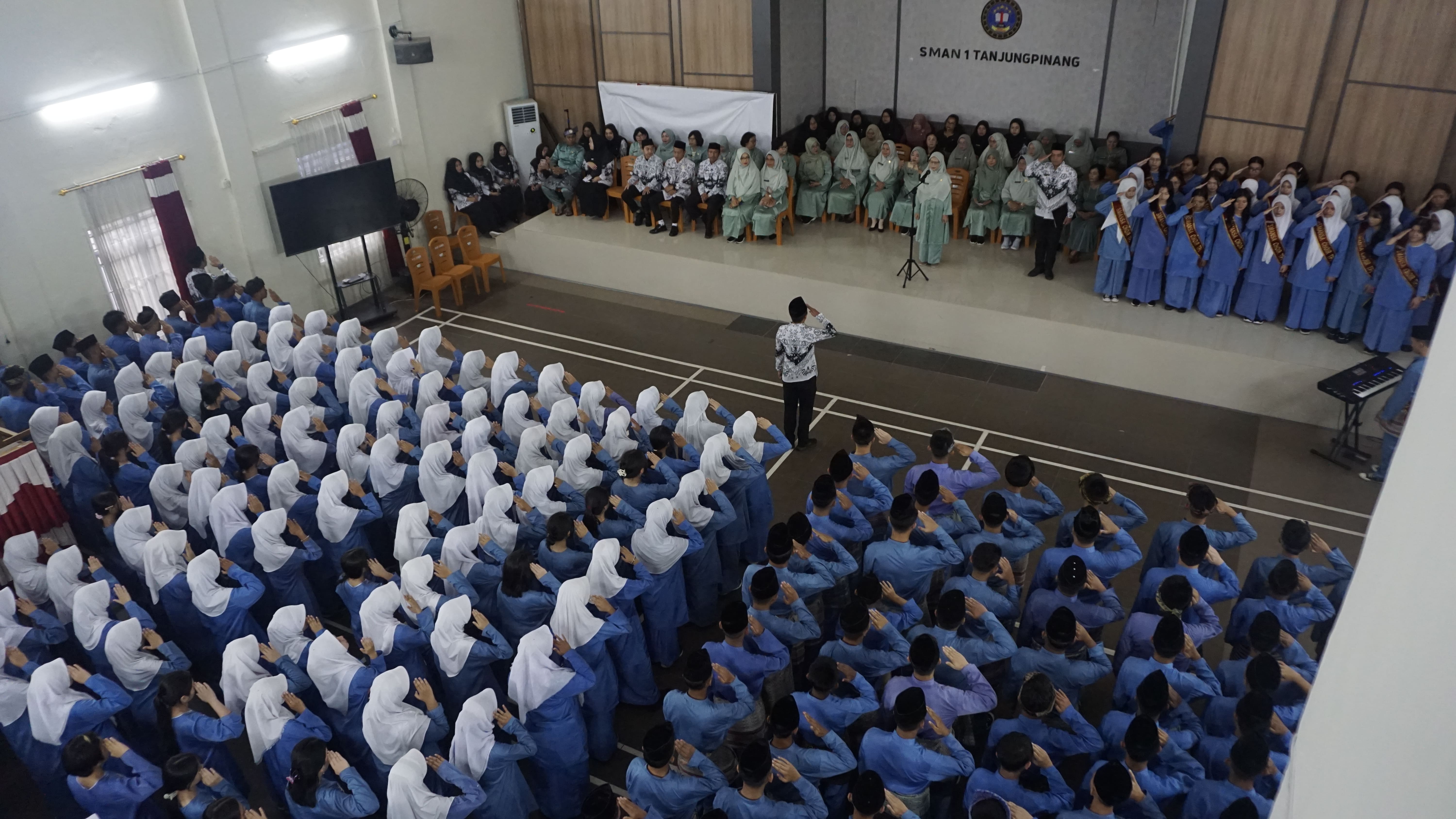 SMAN 1 Tanjungpinang Peringati HUT PGRI Ke-80 dan Hari Guru Nasional 2025